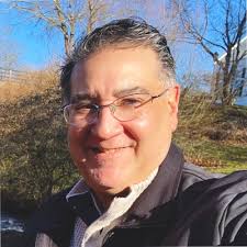 10 Reasons Why Your Industry's Next Hire Should be a Retail Manager