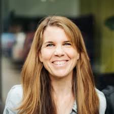 Neulich auf einer B2B-Marketingkonferenz: Neben mir sitzt die Leiterin  Unternehmenskommunikation eines Maschinenbau-Unternehmens. Wir kommen ins  Gespräch. Auf meine Frage, was gerade ihre größte…