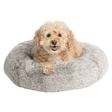 Just as there are a ton of features available to help make your bed more donut beds or bagel beds are often on the lists of the best calming dog beds for a reason. Top Paw Faux Fur Donut Pet Bed Donut Dog Beds Petsmart