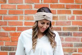 Use up those leftover yarn in your stash. Knit Look Twist Crochet Headband Free Pattern Make Do Crew