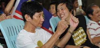 Likewise, lee was born into a malaysian chinese family. Lee Chong Wei Family Parents Wedding Wife Son Successstory