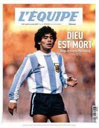 Les équipes de toutes les catégories ont désormais fusionné, ne gardant que les tout meilleurs joueurs et laissant sur le bord de la route des centaines de jeunes footballeurs moins performants. Le Journal L Equipe L Edition Du 26 Novembre 2020 L Equipe