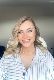 Can anyone cut me out please and give it a nice background? Thank you in  advance