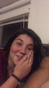 Renee Kratz's Instagram, Twitter & Facebook