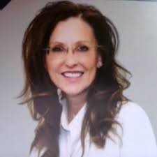 Ann Lacey's Instagram, Twitter & Facebook