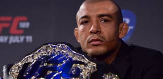 Aldo nega irritação com McGregor: "Está trabalhando bem, me dando dinheiro"