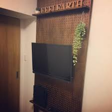 keikoはinstagramを利用しています 息子達が買ったテレビをディアウォールで壁掛け 子供部屋 プレステもちゃんと落ちないようになってる もっと飾り棚つけたい でもあんまり飾り付けるなと息子に怒られる 壁 flat screen flatscreen tv