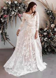 Best Places To Buy A Wedding Dress Online Dress For The Wedding In 2020 Indie Wedding Dress Wedding Dress Low Back Organic Wedding Dress