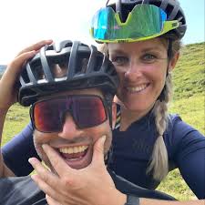 To anyone complaining about bad battery life with non-stock watchfaces  (referring to Fenix 8 solar 47mm here, and probably most other MIP  displays)