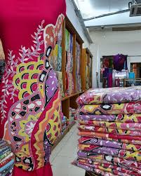 Posted by unknown at 00:22 no comments: Batik Payang Kecil Tapak Tangan Nyiru Kami Tadahkan Facebook