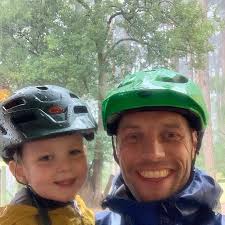 Benjamin Henshaw is fundraising for Bowel Cancer UK