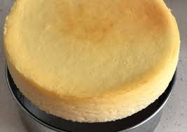 In a large mixing bowl, beat together the cream cheese and sugar until smooth and light. Chicago Cheesecake Recipe By Jessmoomoo Cookpad