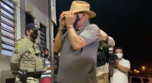 Cuarto amo, le de a lazaro su primer par de zapatos, es corrupto y promiscuo. Fvo8btv Dqefbm
