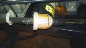 Before tipping the lawn mower to drain oil, empty the fuel tank by running the engine until the fuel tank is empty. Husqvarna Riding Mower How To Change The Engine Oil And Fuel Filter Hubpages
