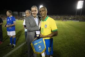 Com participação em 18 copas do mundo, a seleção italiana conquistou quatro títulos até hoje, nas copas de 1934, 1938, 1982 e 2006. Festa Do Tetra Tem Vinganca Da Italia E Tregua Entre Romario E Cbf Veja