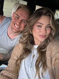 Trisha Monroe's Instagram, Twitter & Facebook