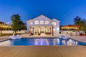 We did not find results for: Villa Magnifica Resort Style Bridal Suite Villas For Rent In Temecula California United States