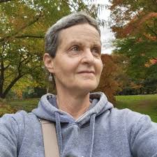 Emilie Caspar (@emiliecaspar.bsky.social)