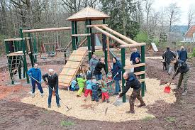 Ein spielplatz, an dem der weg vorbeiführt, sei für die kinder immer ein highlight, sagt er. Neuenburg Initiative Haucht Spielplatz Neues Leben Ein Bad Wildbad Umgebung Schwarzwalder Bote