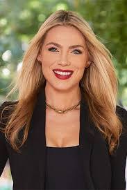 Kim Finnigan's Instagram, Twitter & Facebook