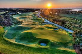 Accommodations feature a spacious living room/full kitchen/dining room/separate bedrooms and a balcony or screened in porch overlooking the atlantic ocean or kiawahs lush. Golf Kiawah Island Getaways