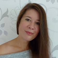 Amazon.com: Julia Pelzer: books, biography, latest update