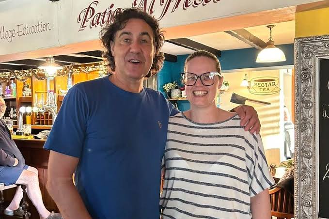 Comedian Micky Flanagan spotted out or 'out out' in Swansea Valley pub |  Wales Online