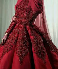 Dresses Panosundaki Pin