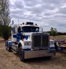 White Trucks Australia White Truck Trucks Freightliner Trucks
