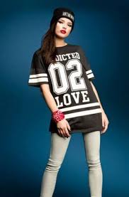 Womens Hip Hop Fashion Unique Style Inspiration Apparel Unique Womens Fashion Hip Hop Outfits Hip Hop Fashion 90s Hip Hop Outfits