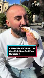 La ricotta fresca e calda del Caseificio Neve Dell'Etna