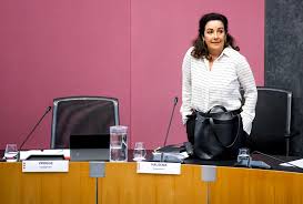 Born 25 april 1966) is a dutch politician and filmmaker. Femke Halsema Wil Rechtspraak Naar Buurt Halen
