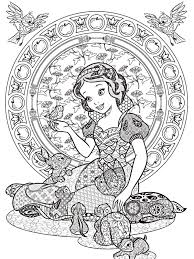 Découvre la série à colorier disney qui comprend des centaines de coloriages d'images et de dessins en ligne ou à imprimer pour tous les enfants. Coloriage Mandala Disney 20 Superbes Dessins A Imprimer