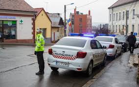 Medicul epidemiolog din direcția de sănătate publică a județului cluj a efectuat ancheta epidemiologică conform procedurilor. Dsp Cluj A Demarat O AnchetÄ DupÄ Ce O PoliÈistÄ LocalÄ A Murit InfectatÄ Cu Covid 19 Iar Èefii Ei Nu Au AnunÈat InstituÈia PoliÈiÈtii Locali Nu Erau VaccinaÈi