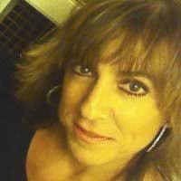 Lori Natale's Instagram, Twitter & Facebook