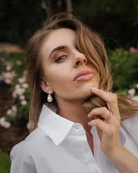 JENNA CLIFFORD X TWINMAMA HUSTLE In collaboration with @twinmamahustle, we  have achieved the unattainable by designing a ring that is a symbol of  elegance and refinement, but equally, perfectly suited for everyday