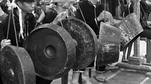 Hasapi merupakan alat musik tradisional khas sumatera utara, khususnya di daerah masyarakat batak. Sabah Magagung Gong Traditional Musical Instrument Youtube