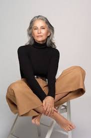 At show after show, we've seen stylish women of all ages — not just one or two tokenized women in their 70s, but models in midlife as well. Masters Stylish Older Women Older Women Fashion Fashion