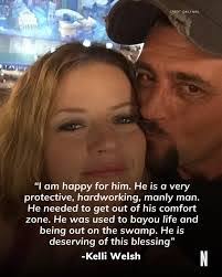 Kelli Welsh's Instagram, Twitter & Facebook