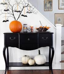 78 Diy Halloween Decoration Ideas That Are A Mix Of Scary Cute And Everything In Between Halloween Deco Fun Halloween Decor Halloween House