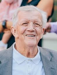 Denise Bergman's Instagram, Twitter & Facebook