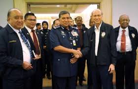 Buku 150 tips menangani jenayah, terbitan universiti sains malaysia (usm) dan polis diraja malaysia (pdrm). Tindakan Polis Tahan Aktivis Berlandas Undang Undang Jamin Kestabilan Kpn Semasa Mstar