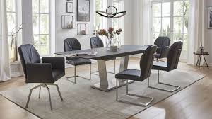 Die Esszimmer Serie 5104 Bietet Individuell Konfigurierbare Esstische Sowie Esszimmerstuhle Entdecke Jetzt Esstisch Modern Esstisch Stuhle Modernes Esszimmer
