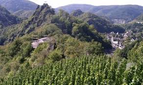 Altenahr from mapcarta, the open map. Rotweinwanderweg Burg Are Altenahr