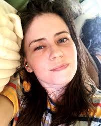 Elise Buchanan's Instagram, Twitter & Facebook