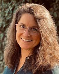 Danielle Albright's Instagram, Twitter & Facebook