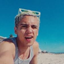 Eric Hersey's Instagram, Twitter & Facebook