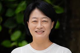 Dalat's Board of Governors are Passionate about Education and our Students 