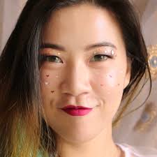 ♡ valentines day heart freckles makeup tutorial ♡. Woman Covers Breakout With Heart Freckles Popsugar Beauty