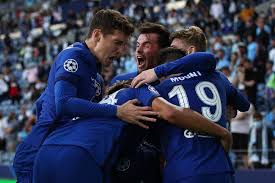 Les fans de chelsea en liesse après le deuxième titre des blues. Chelsea Wins Their 2nd Champions League Africa News24